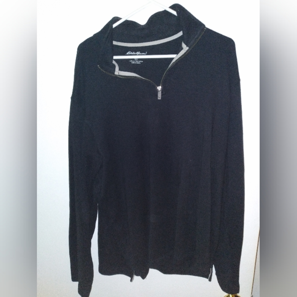 Eddie Bauer black sweatshirt L